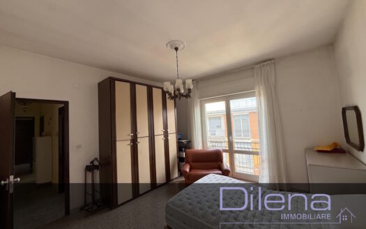 APPARTAMENTO 5 VANI ZONA VIA PARISI RIF. 466