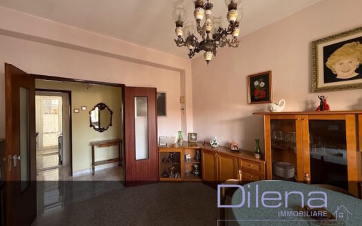 APPARTAMENTO 5 VANI ZONA VIA PARISI RIF. 466