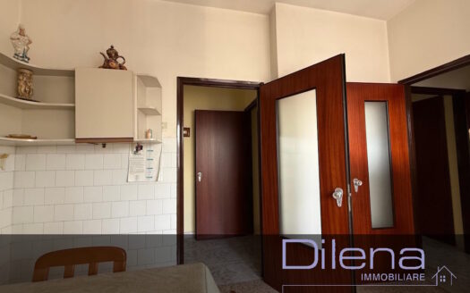 APPARTAMENTO 5 VANI ZONA VIA PARISI RIF. 466